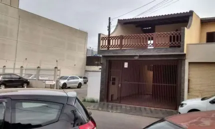 Sobrado com 3 dormitórios à venda, 183 m² por R$ 595.000,00 - Centro - Suzano/SP
