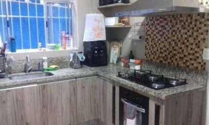 Sobrado com 3 dormitórios à venda, 192 m² por R$ 400.000,00 - Vila Varela - Poá/SP