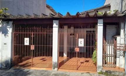 Casa com 4 dormitórios à venda, 151 m² por R$ 636.000 - Jardim Santa Helena - Suzano/SP