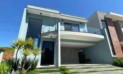 Sobrado com 4 dormitórios à venda, 240 m² por R$ 1.780.000,00 - Vila Oliveira - Mogi das Cruzes/SP