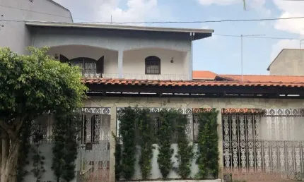 Sobrado com 5 dormitórios à venda, 234 m² por R$ 954.000,00 - Jardim Medina - Poá/SP