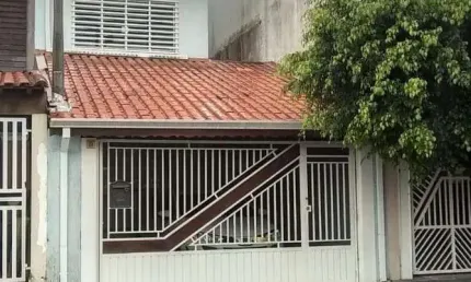 Sobrado com 3 dormitórios à venda, 189 m² por R$ 790.000,00 - Vila Figueira - Suzano/SP