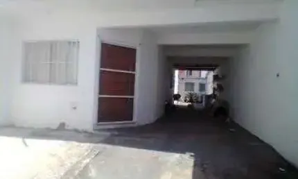 Casa com 1 dormitório à venda, 70 m² por R$ 370.000,00 - Jardim Quaresmeira - Suzano/SP