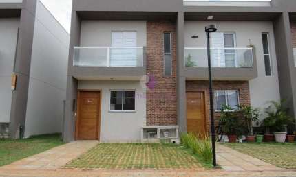 Sobrado com 2 dormitórios à Venda, Parque Santa Rosa - Suzano
