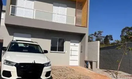 Sobrado com 3 dormitórios à venda, 98 m² por R$ 692.000,00 - Parque Santa Rosa - Suzano/SP