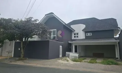 Sobrado á venda com 4 Dormitórios, Condomínio Altos de Suzano, Jardim Altos de Suzano - Suzano