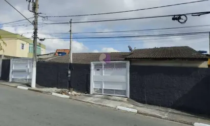 Casa á venda com 3 dormitórios, Parque Santa Rosa - Suzano