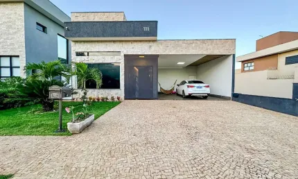 Casa térrea à venda na zona sul de Ribeirão Preto, alto padrão