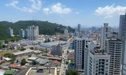 Apartamento com 3 quartos para alugar na Rua Onze de Junho, A, Fazenda, Itajaí