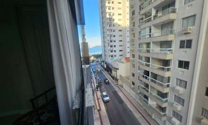 Apartamento com 3 quartos para alugar na Rua 1131, A, Centro, Balneário Camboriú