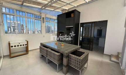 Comprar cobertura duplex com piscina privativa e vista livre na Ponta da Praia.