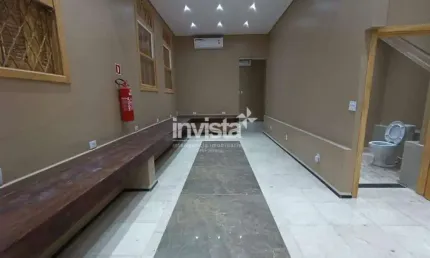 Sobrado à venda, 234 m², uma quadra da praia, Pompéia-Santos