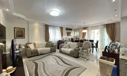 Comprar Casa Sobreposta alta, três suítes com piscina e churrasqueira no Campo Grande