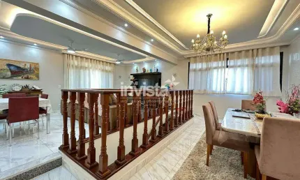 Casa com 6 quartos à venda no Embaré, Santos 