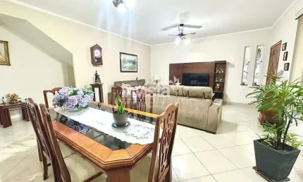 Casa com 3 quartos à venda no Embaré, Santos 