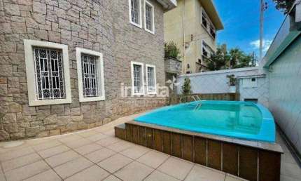 Casa com 4 dormitórios e 460 m² para Alugar na Aparecida em Santos/SP