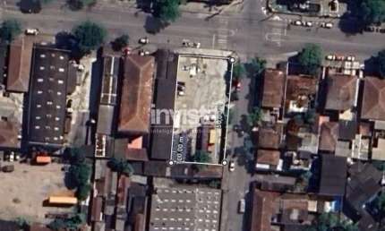 Terreno de esquina para Alugar com 1400 m² no bairro do Macuco em Santos