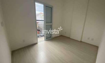 Apartamento de dois dormitórios com sacada no Estuário