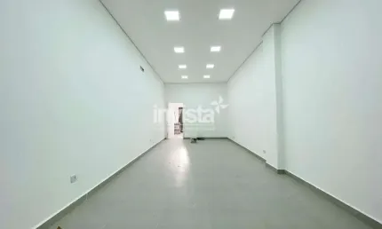 LOCAÇÃO - LOJA TÉRREA 100% REFORMADA NO CENTRO DE SANTOS - 120m²