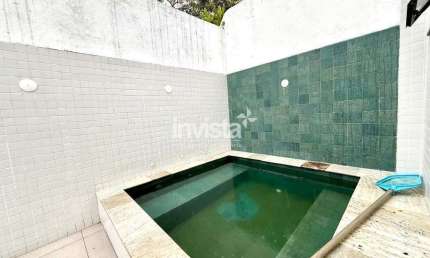 Casa Sobreposta Baixa Nova no Embaré – 110m² com Lazer Privativo, Estilo e Funcionalidade.