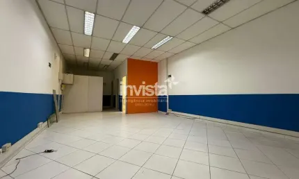 Loja térrea ampla em prédio comercial com elevador – 82m²
