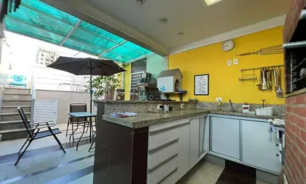 Casa com 3 quartos à venda no Embaré, Santos 