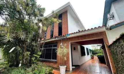 Casa com 3 quartos à venda no Embaré, Santos 