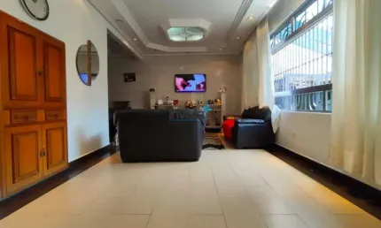 Casa com 3 quartos à venda no Marapé, Santos 