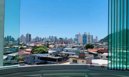 Apartamento com 2 suítes e 3 vagas - Dom Bosco, Itajaí