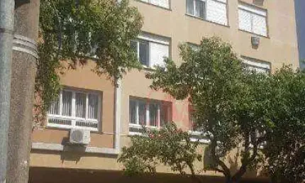 Apartamento com 2 quartos para alugar no Azenha, Porto Alegre 