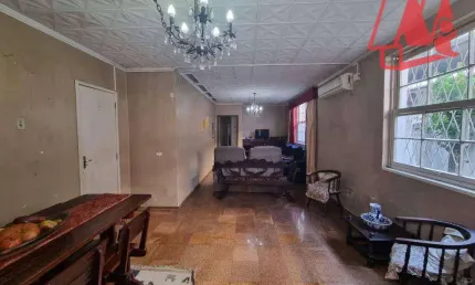 Casa com 5 quartos para alugar no Santa Cecília, Porto Alegre 