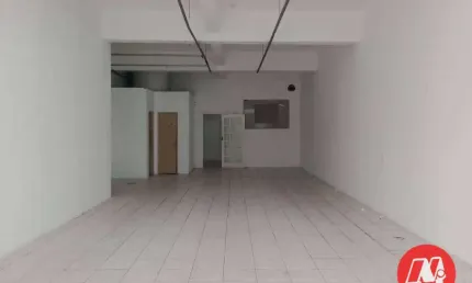 Loja na esquina com a Ipiranga, 144m², Salão grande + escritório