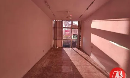 Sala comercial com 1 sala para alugar em Petrópolis, Porto Alegre 