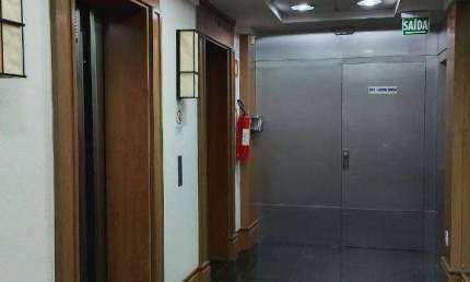 Sala, 483 m² - venda por R$ 3.200.000 ou aluguel por R$ 35.000/mês - São João - Porto Alegre/RS