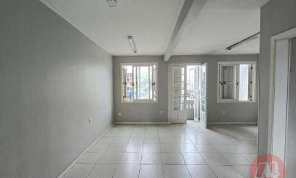 Apartamento com 3 dormitórios para alugar, 100 m² por R$ 2.800,00/mês - Partenon - Porto Alegre/RS