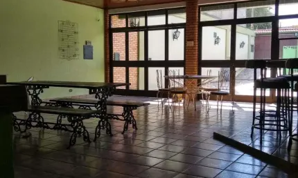 Sobrado para Venda em Sorocaba, Jardim Leocádia, 6 dormitórios, 2 suítes, 5 banheiros