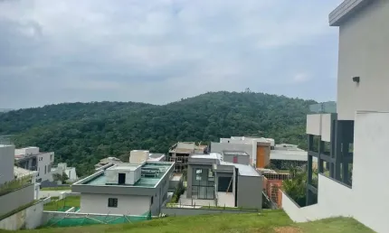 Terreno para Venda em Santana de Parnaíba, Alphaville