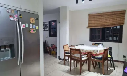 Casa em Condomínio para Venda em Cotia, Colinas de São Fernando, 2 dormitórios, 2 suítes, 5 banheiros