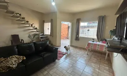 Casa para Venda em Sorocaba, Jardim Santa Catarina, 3 dormitórios, 1 suíte, 2 banheiros, 2 vagas