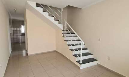 Sobrado para Venda em Jandira, Jardim Gabriela I, 3 dormitórios, 3 suítes, 4 banheiros, 1 vaga