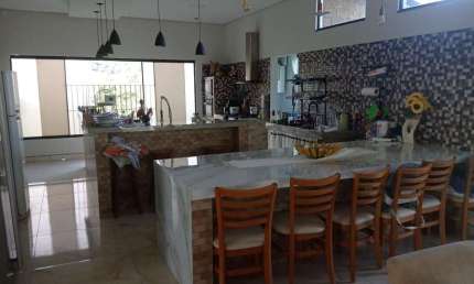 Casa para Venda em Mairinque, Sitio Durvalino, 5 dormitórios, 1 suíte, 5 banheiros, 4 vagas