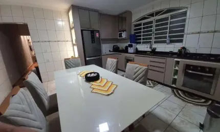 Sobrado para Venda em Sorocaba, Jardim Santo Amaro, 3 dormitórios, 3 banheiros, 3 vagas