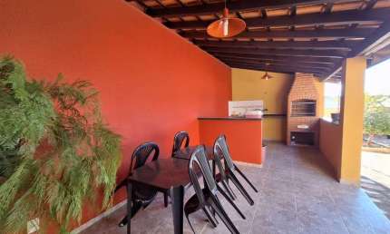 Casa para Venda em Sorocaba, Vila Santana, 4 dormitórios, 1 suíte, 2 banheiros, 2 vagas