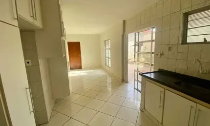 Casa para Venda em Sorocaba, Vila Colorau, 3 dormitórios, 1 suíte, 2 banheiros, 1 vaga