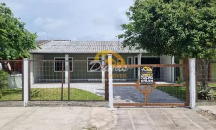 CASA DE ALVENARIA EM REGIÃO DE MORADORES E VERANISTAS