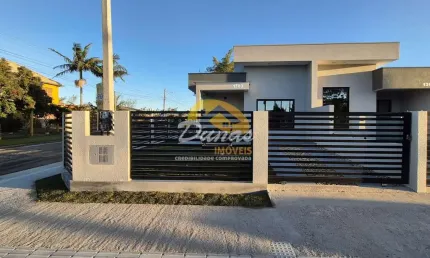 GEMINADA DE ALTO PADRÃO CONSTRUTIVO EM NOVA TRAMANDAÍ