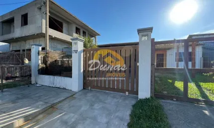 Casa com 2 quartos à venda no São Francisco, Tramandaí 