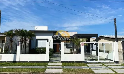 Belíssima residência próxima do mar em nova tramandaí