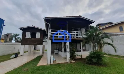 Sobrado à Venda no Massaguaçu - 4 dormitórios, sendo 1 suíte, 2 banheiros, 2 salas, cozinha, área g