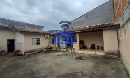 Linda casa construída em um terreno de 300m², com 3 dormitórios, sendo 1 suíte com closet, 4 vagas
